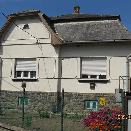 Muskatlis Vendeghaz Pensjonat Mátraderecske